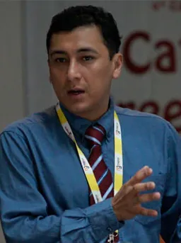Dr. Abel Navarro
